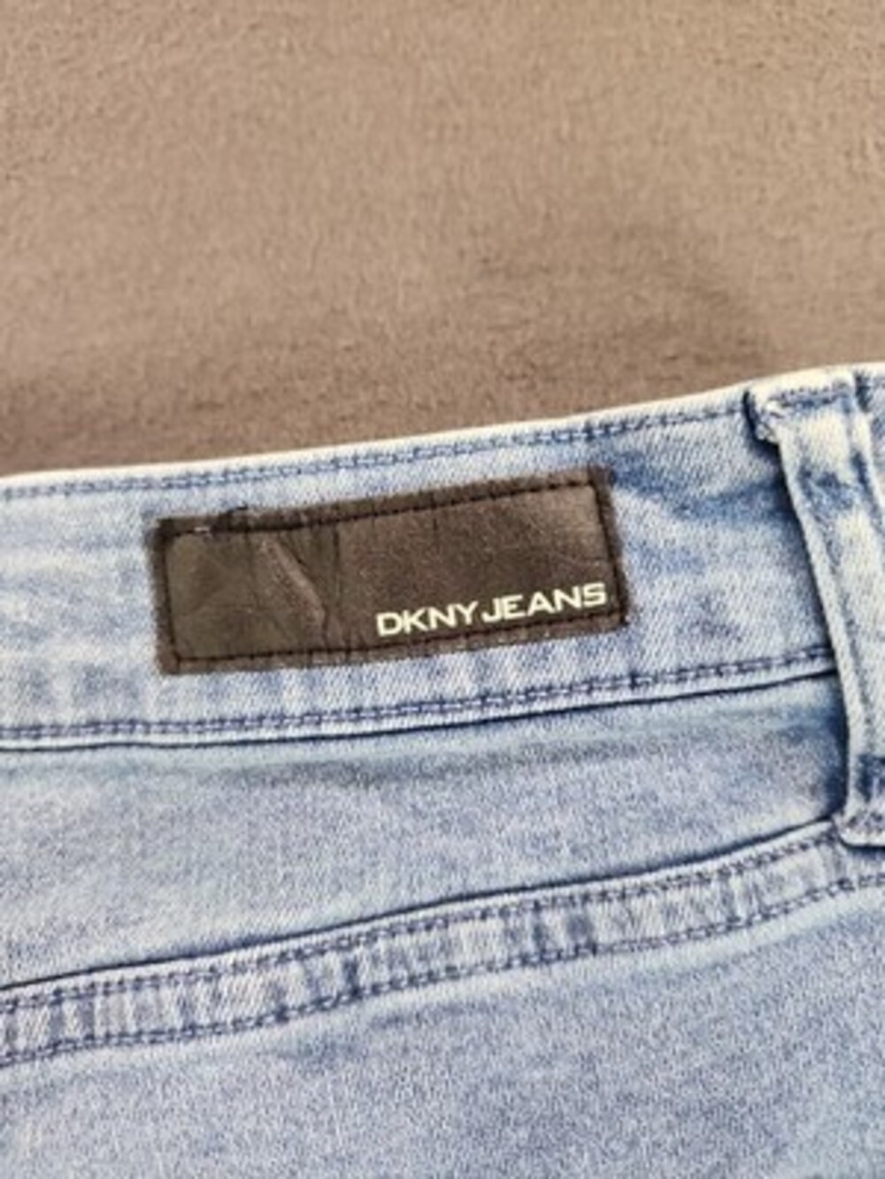 DKNY Jeans Womens 14 XL Bermuda Shorts Light Wash Denim Summer Spring Y2K 0245
